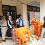 Peduli Korban Banjir, Jasa Marga Salurkan Bantuan Sosial di Jakarta Timur
